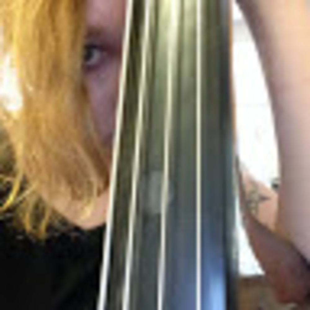 Meet your Posher, Emilie